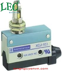 LIMIT SWITCH WITH 90 ROLLER PLUNGER - XCJ103